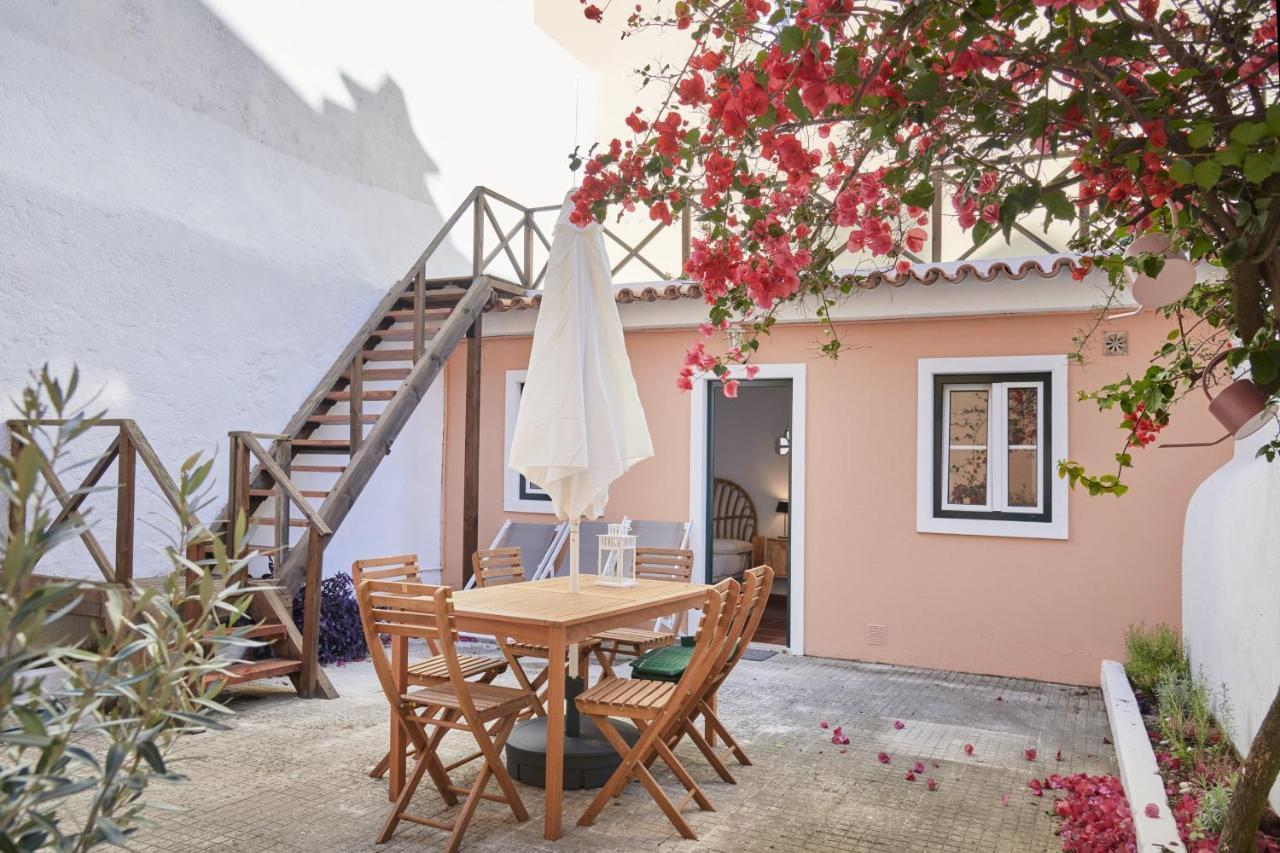 Amazing Terrace And Riverview In Historical Lisbon Luaran gambar