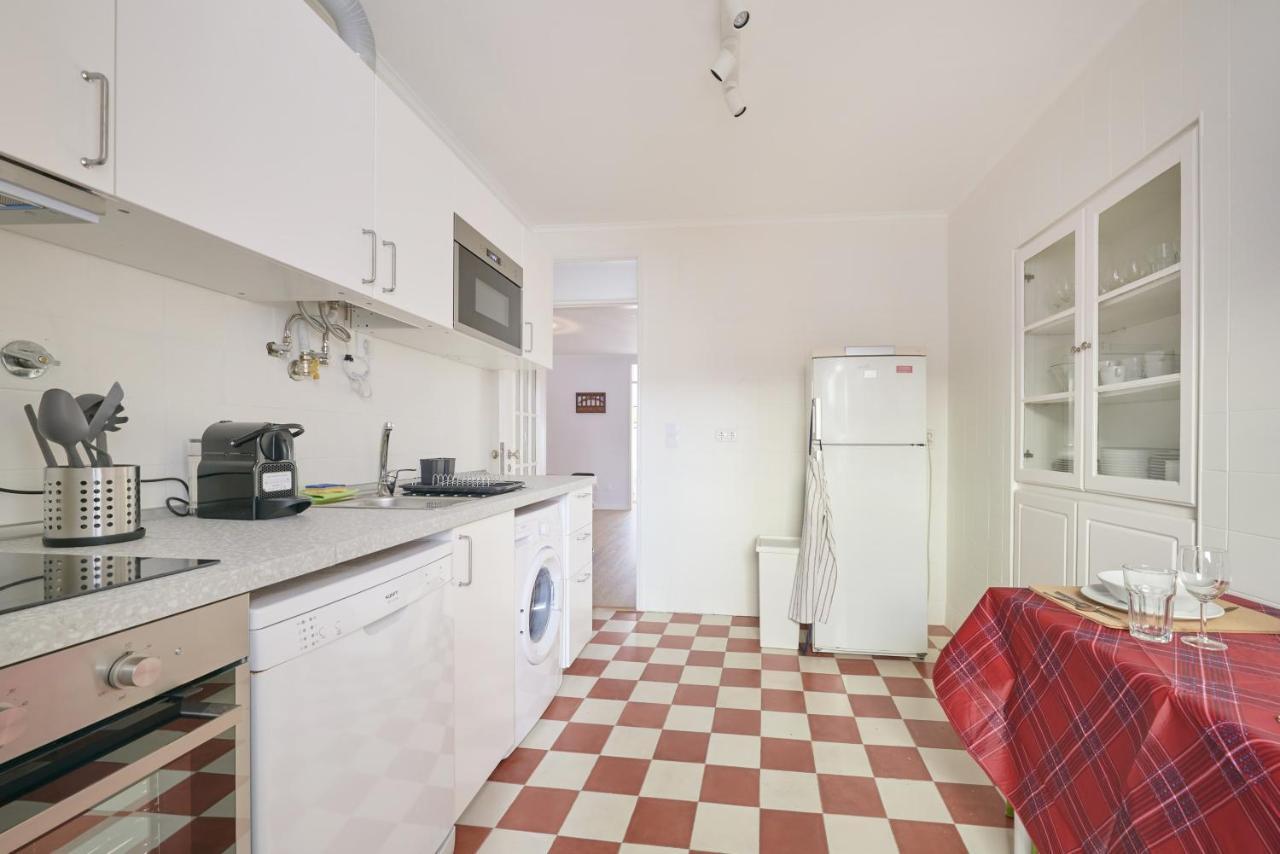 Amazing Terrace And Riverview In Historical Lisbon Luaran gambar