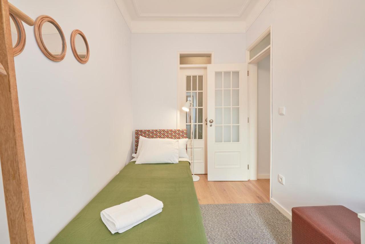 Amazing Terrace And Riverview In Historical Lisbon Luaran gambar