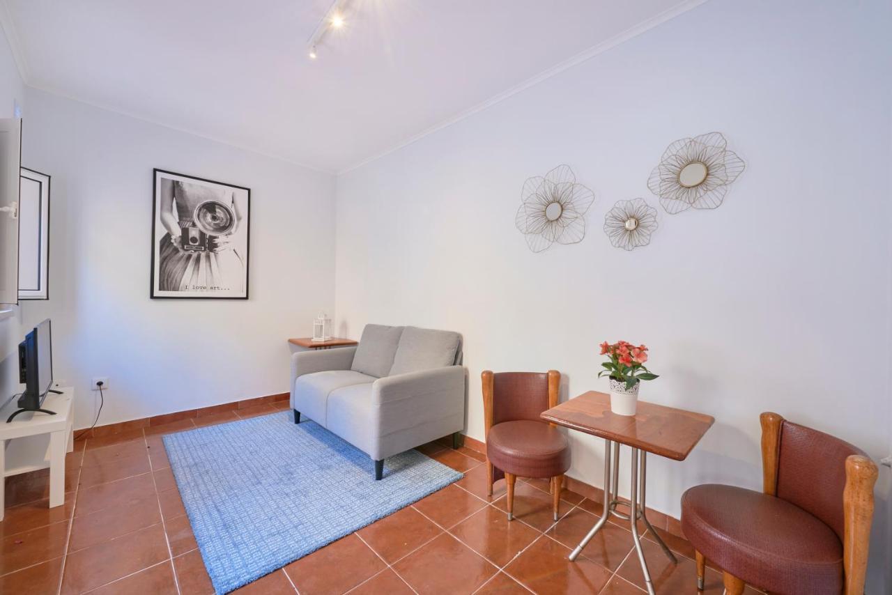 Amazing Terrace And Riverview In Historical Lisbon Luaran gambar